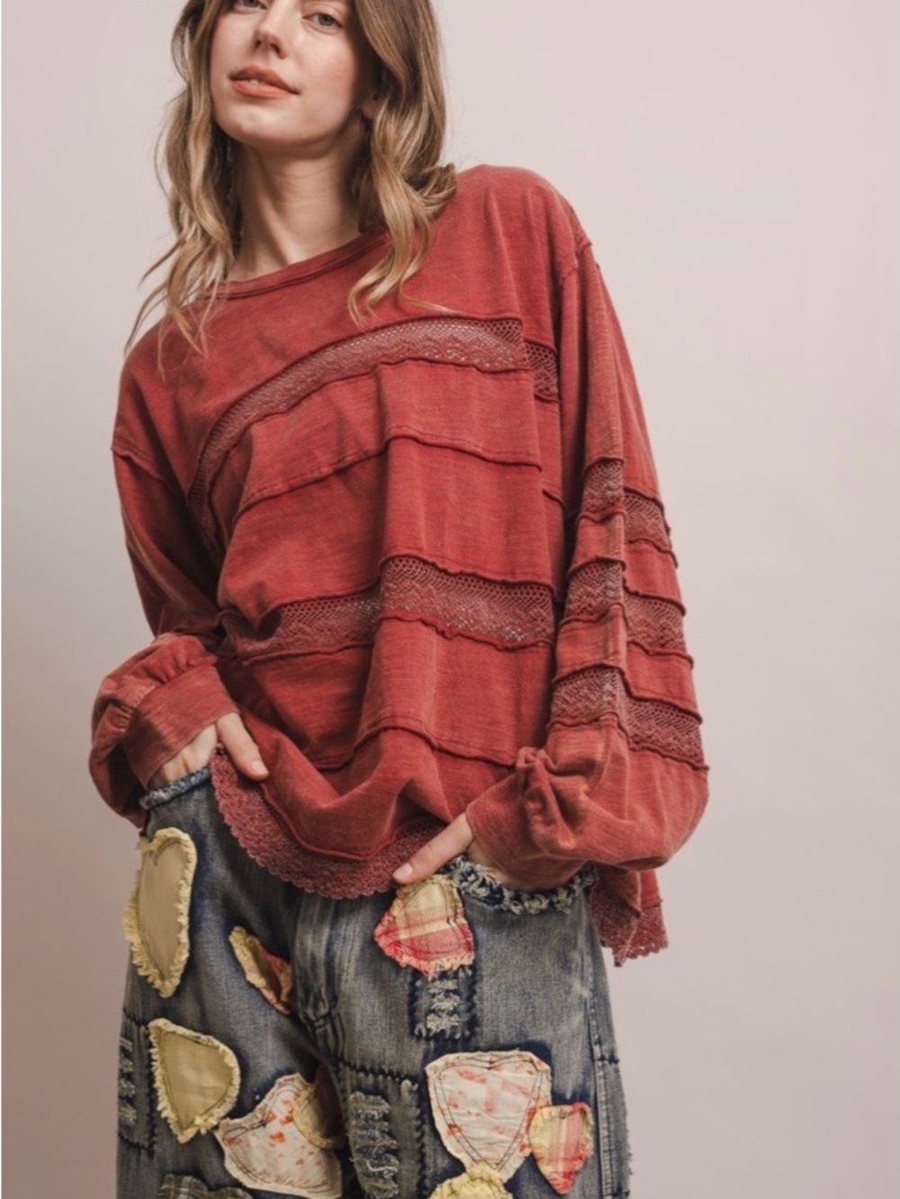 Bluevelvet Women’s Oversized Rust Red Lace-Trim Long Sleeve Top